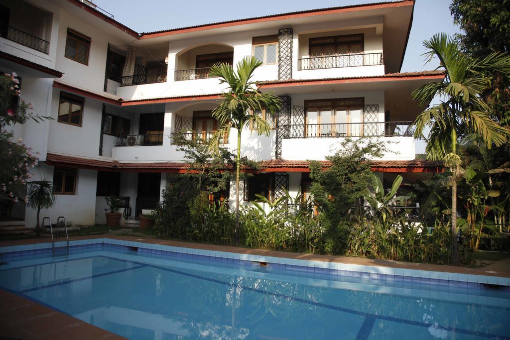 Diana Apartments Candolim Exterior photo